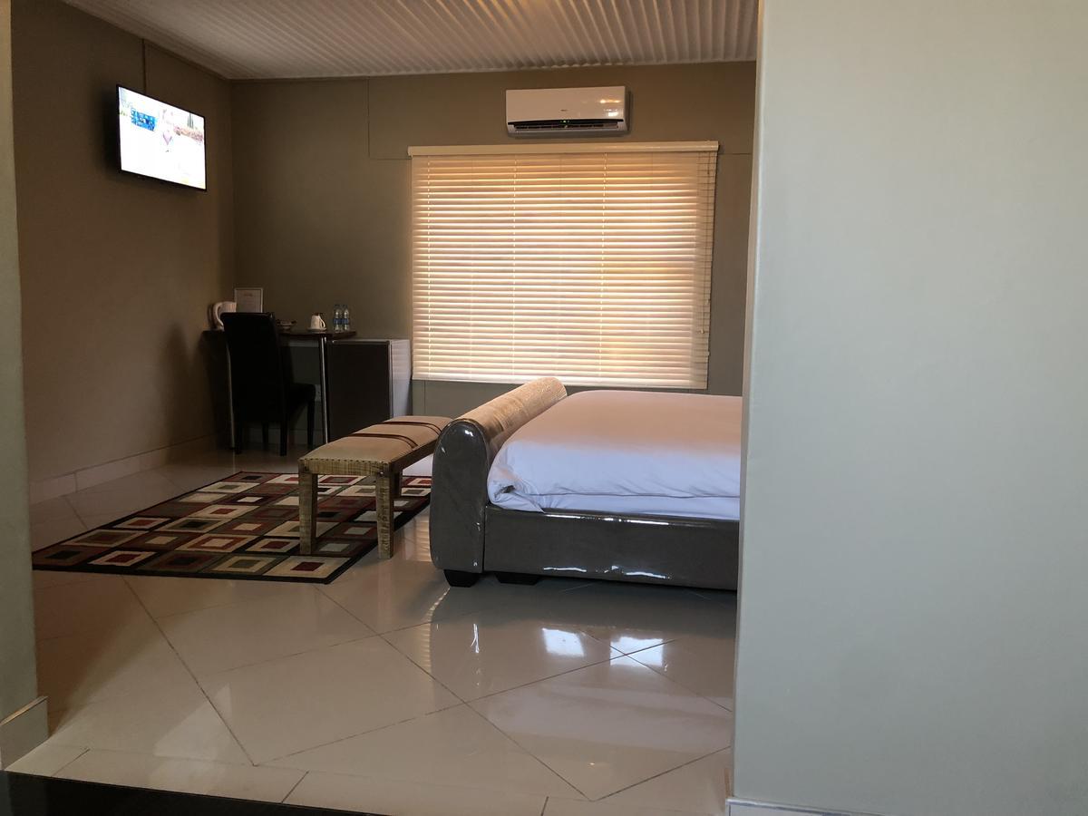 City Lodge Etosha Omuthiya Zewnętrze zdjęcie