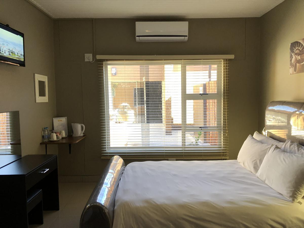 City Lodge Etosha Omuthiya Zewnętrze zdjęcie
